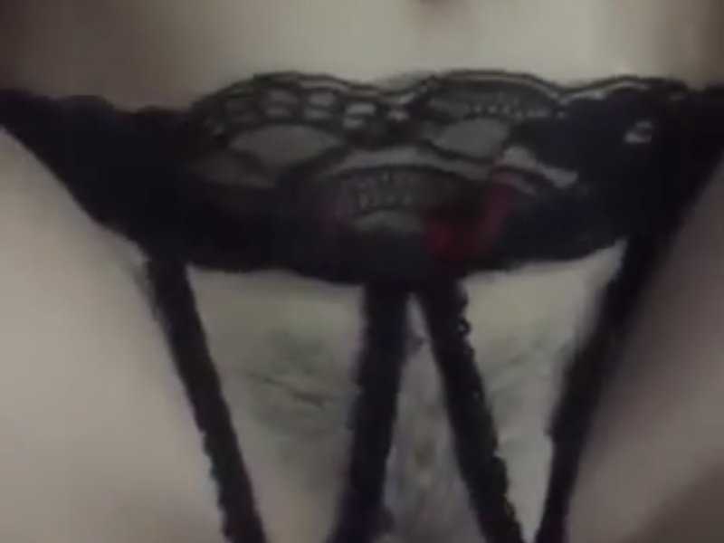 Xuất tinh đầy lồn vợ mới clip sex gái ha nội