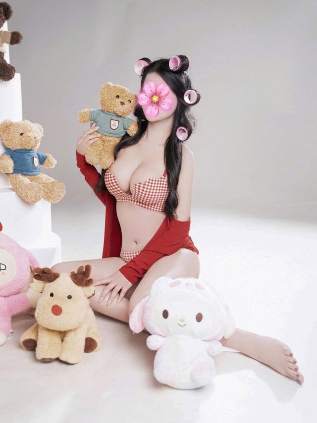 Hải Yến – Gợi Cảm Thơm Tho Body Cuốn, Dễ Thương Chiều Khách