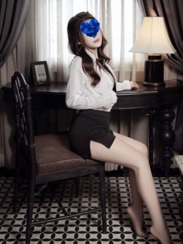 Gái gọi : Pé Ngọc Anh làm việc tại phường 9 , Tuy Hoà  Phú Yên